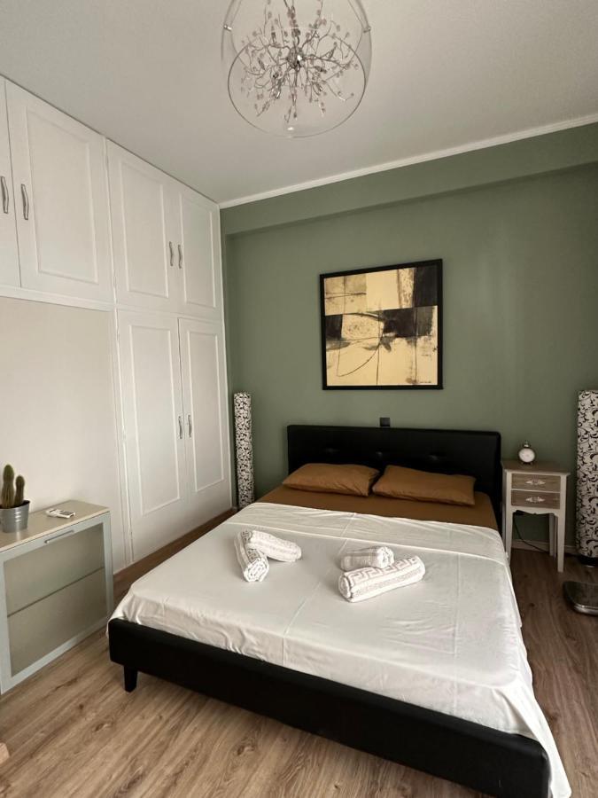 Cozy Apartment With Parking Near The City Center Афины Экстерьер фото