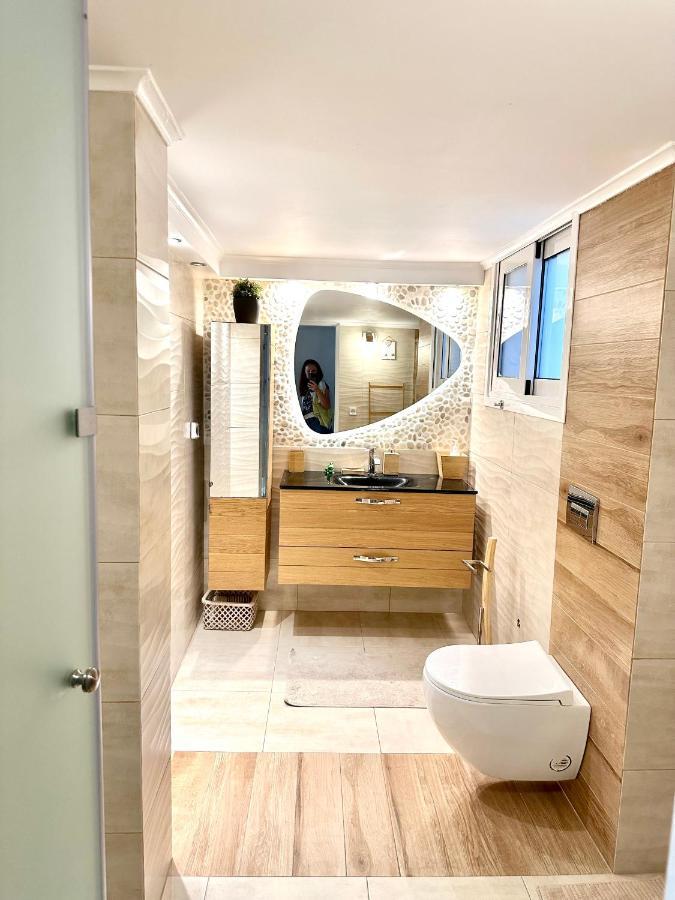 Cozy Apartment With Parking Near The City Center Афины Экстерьер фото