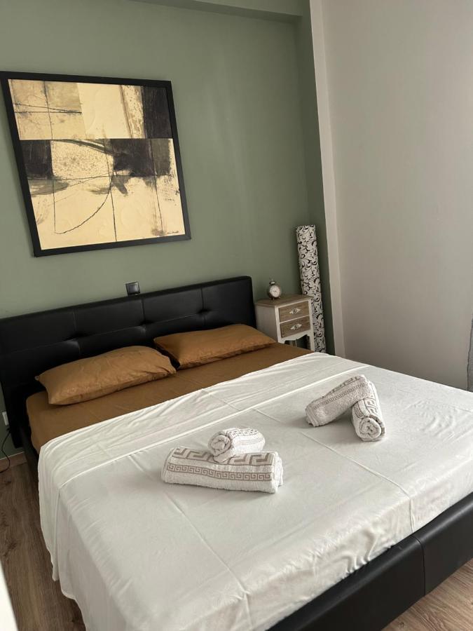 Cozy Apartment With Parking Near The City Center Афины Экстерьер фото